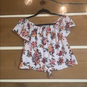 Floral Off the shoulder shirt